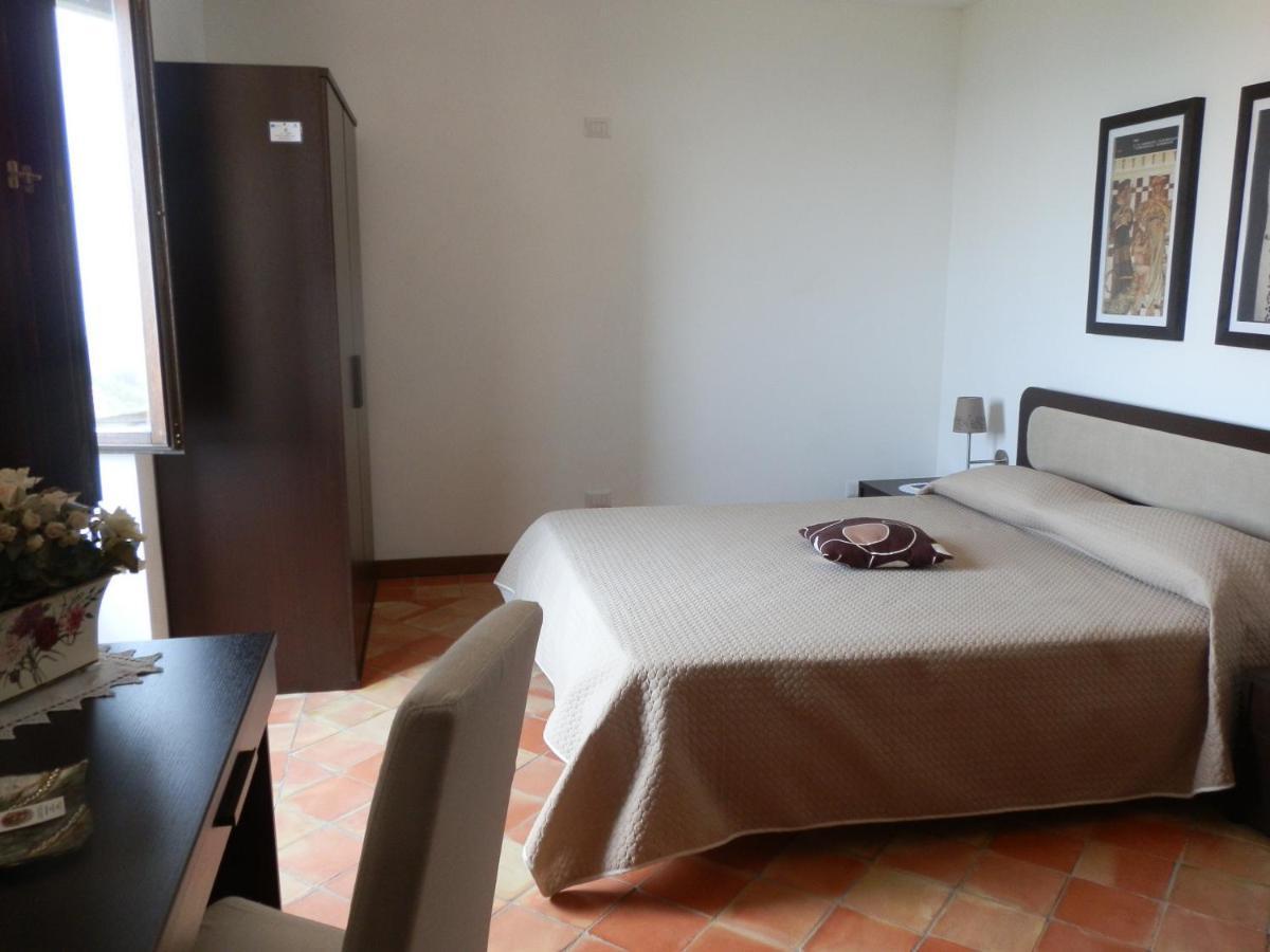 Agriturismo Ai Monaci Montano Antilia Luaran gambar